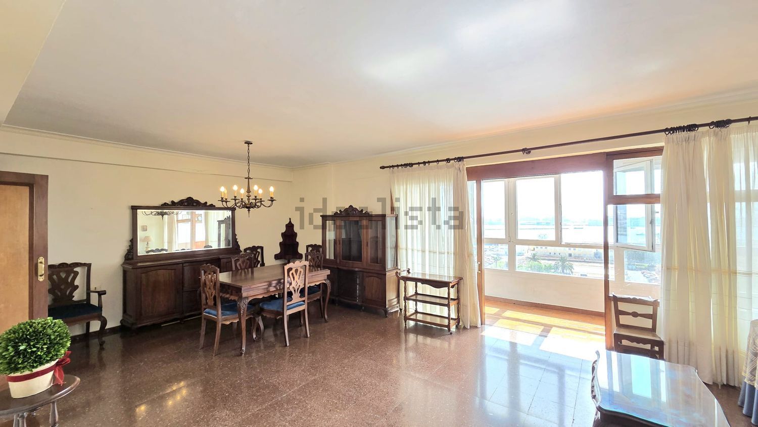 Flat for sale frontline beach in Las Palmas de Gran Canaria